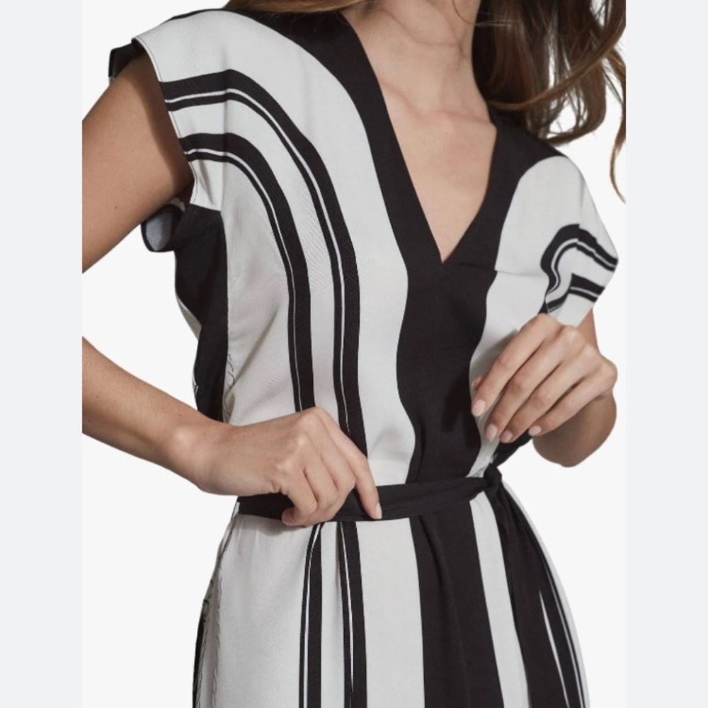 Reiss Black and White Maxi Dress - Picture 2 of 8
